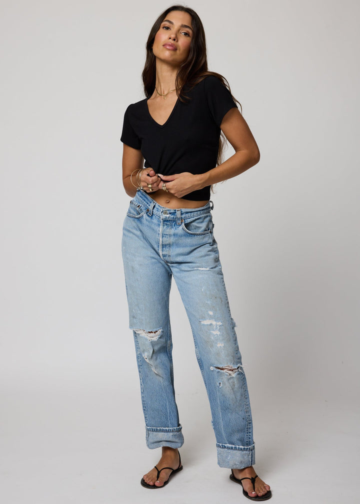 STILLWATER Rib V-Neck Crop Baby Tee-The Shop Laguna Beach