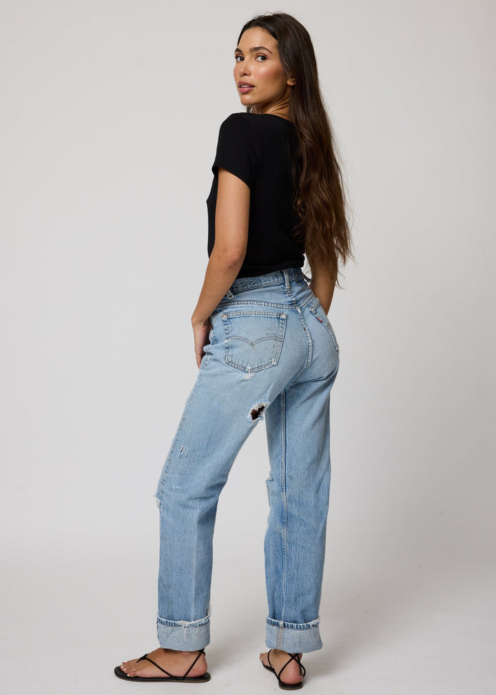 STILLWATER Rib V-Neck Crop Baby Tee-The Shop Laguna Beach