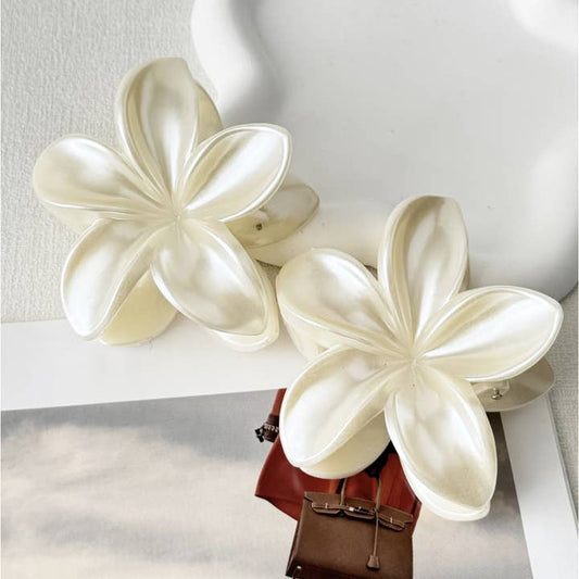 LOVELINA Avero Glossy Floral Hair Clip-The Shop Laguna Beach