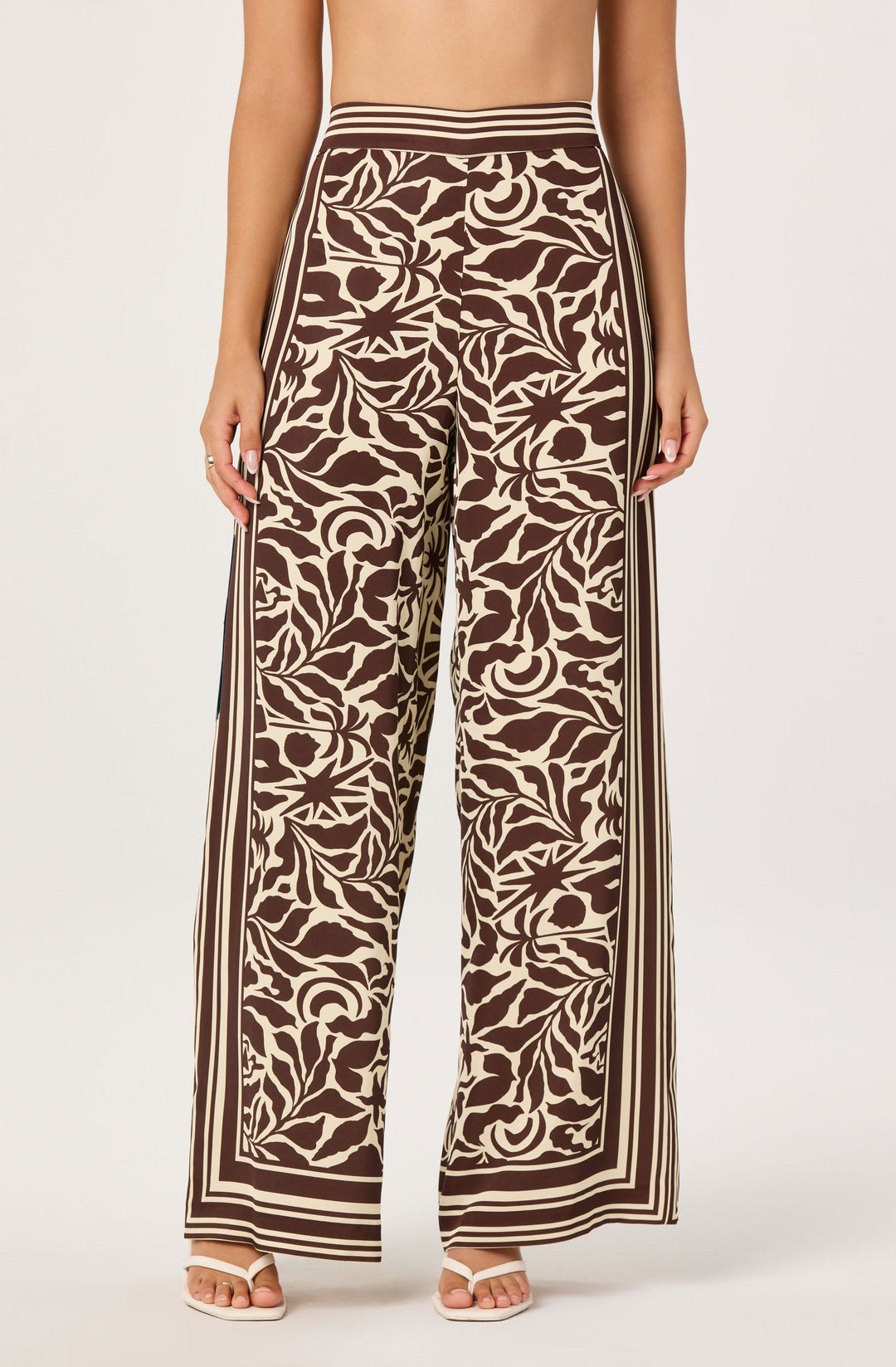 ASTR THE LABEL Eva Printed Wide-Leg Pants