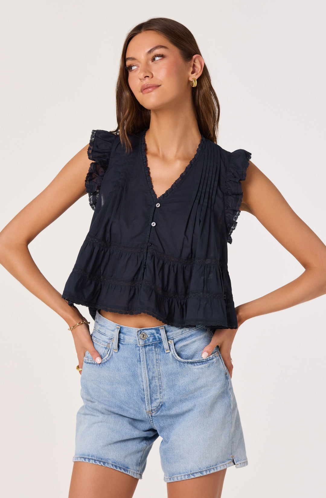 ASTR THE LABEL Julie Flutter Sleeve Top