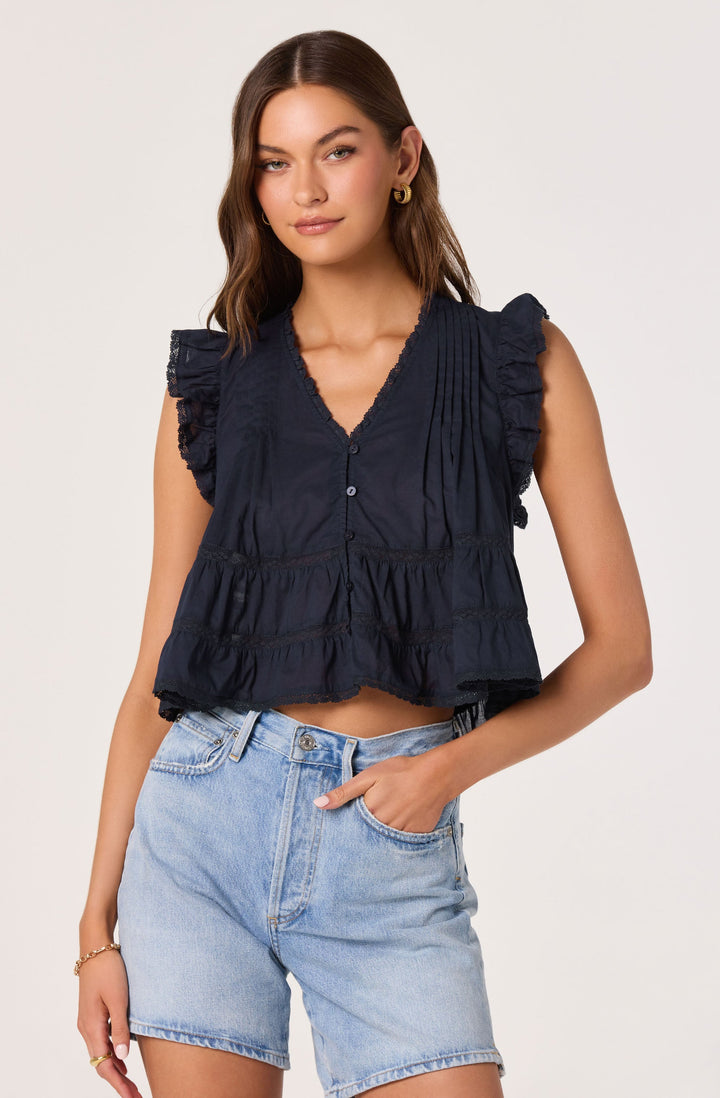ASTR THE LABEL Julie Flutter Sleeve Top