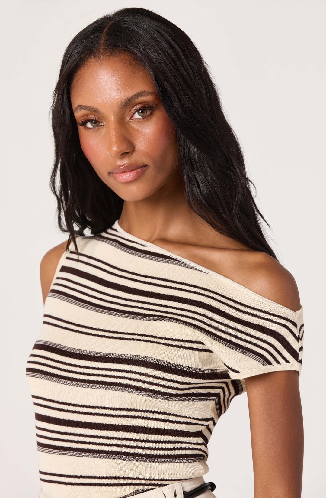 ASTR THE LABEL Sofia Off-Shoulder Sweater-Knit Top