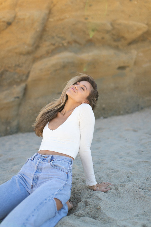 STILLWATER The V-Neck Long Sleeve Crop Tee-The Shop Laguna Beach