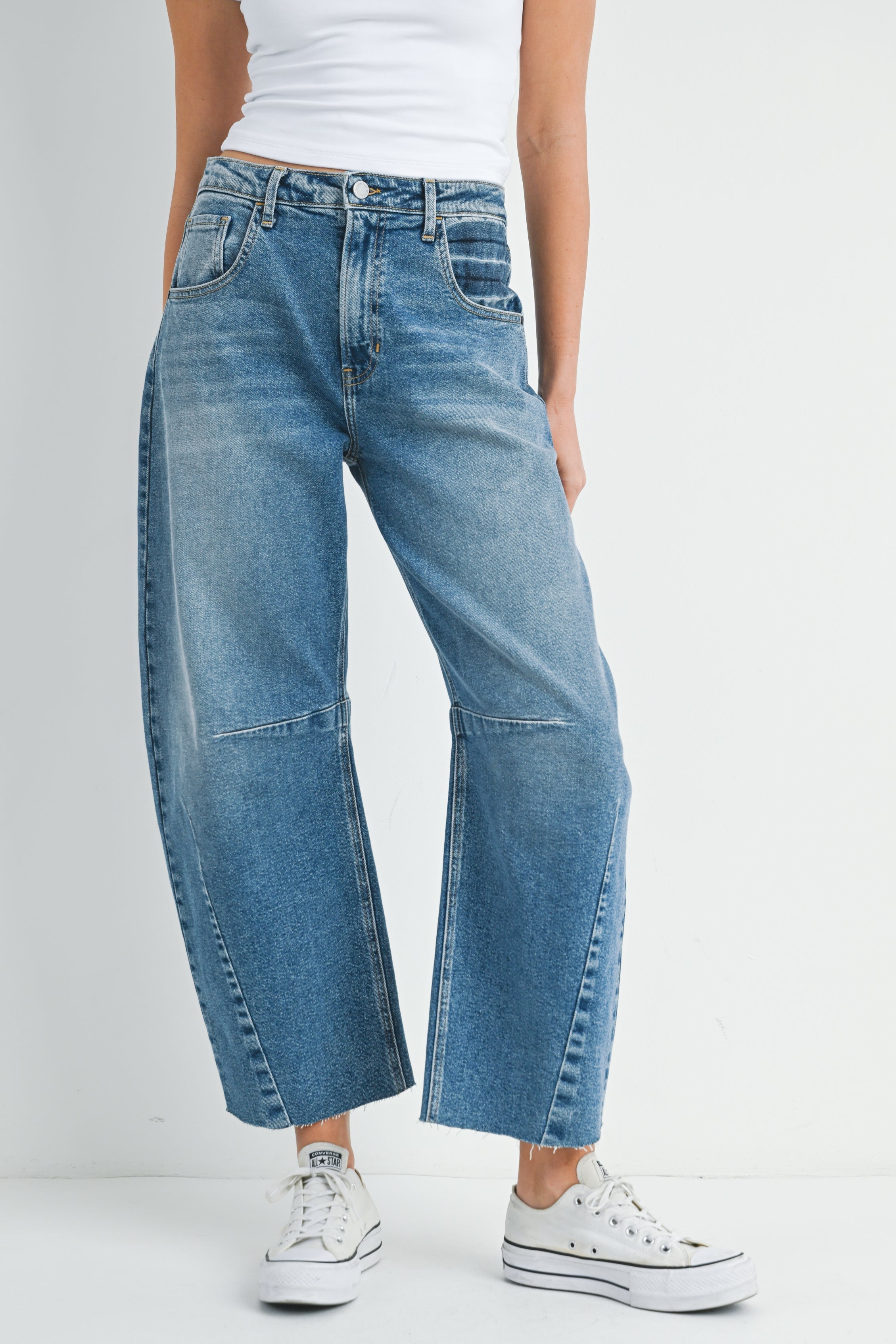 JUST BLACK Barrel Jean w/ Seams • Medium Wash | The Shop Laguna Beach