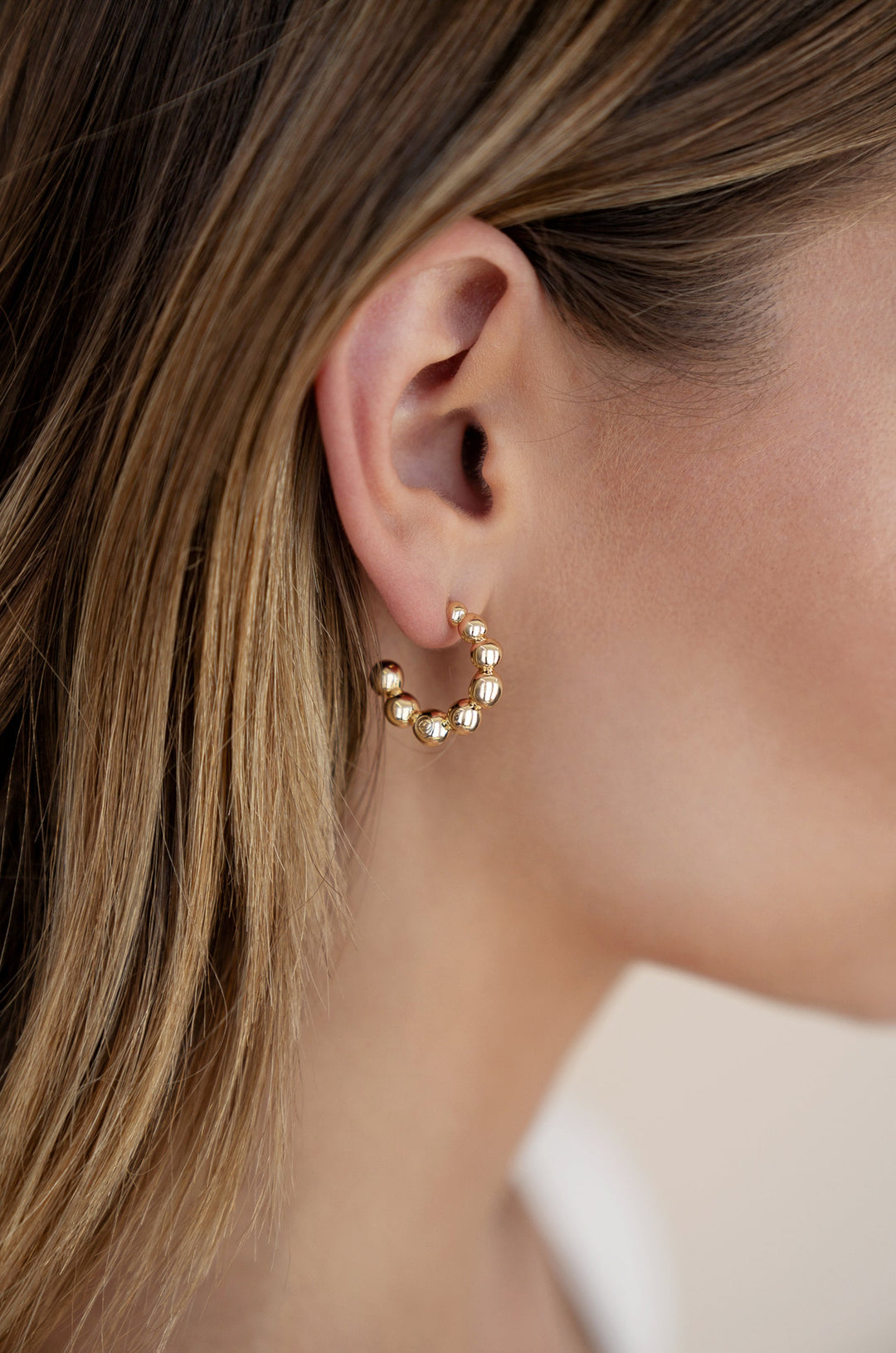 ETTIKA Bubble Huggie Hoops