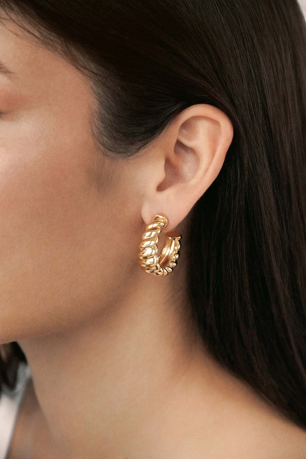 ETTIKA Modern Ribbed 18K Gold-Plated Hoops-The Shop Laguna Beach