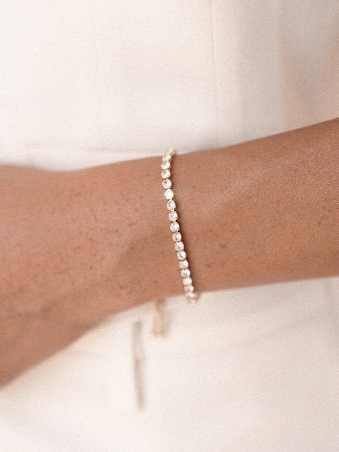 ETTIKA Adjustable Dainty Crystal Bracelet