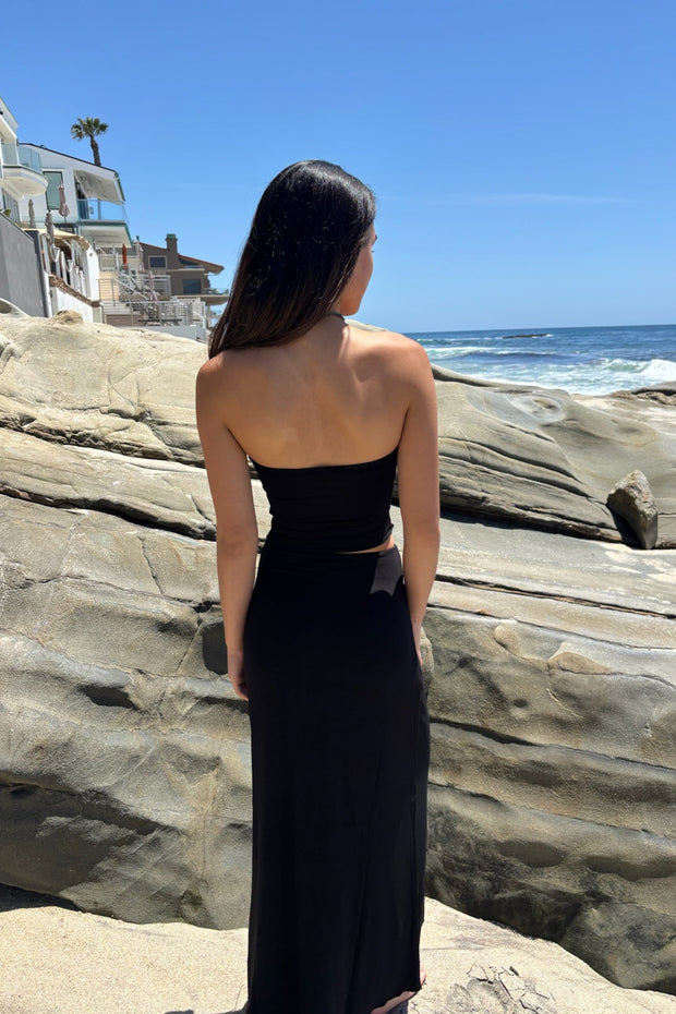 INDAH Minimal Solid Tube Top