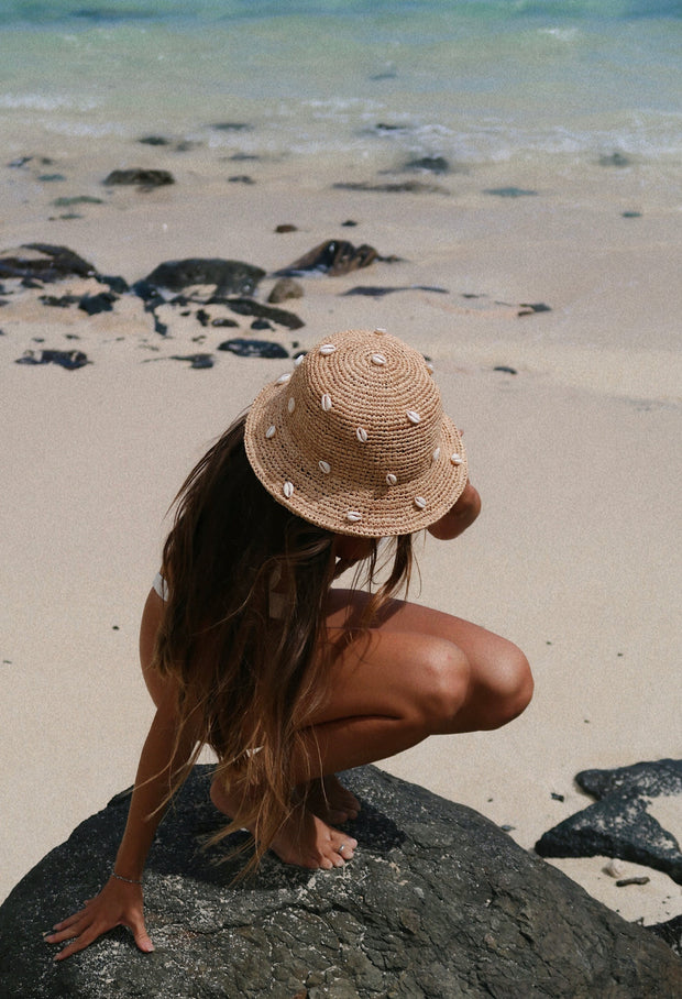 AUGUSTINE HAT CO. Puka Dot Cowry Shell Bucket Hat