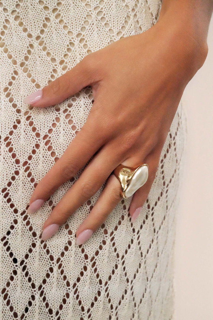 ETTIKA Sea Born Pearl 18kt Ring