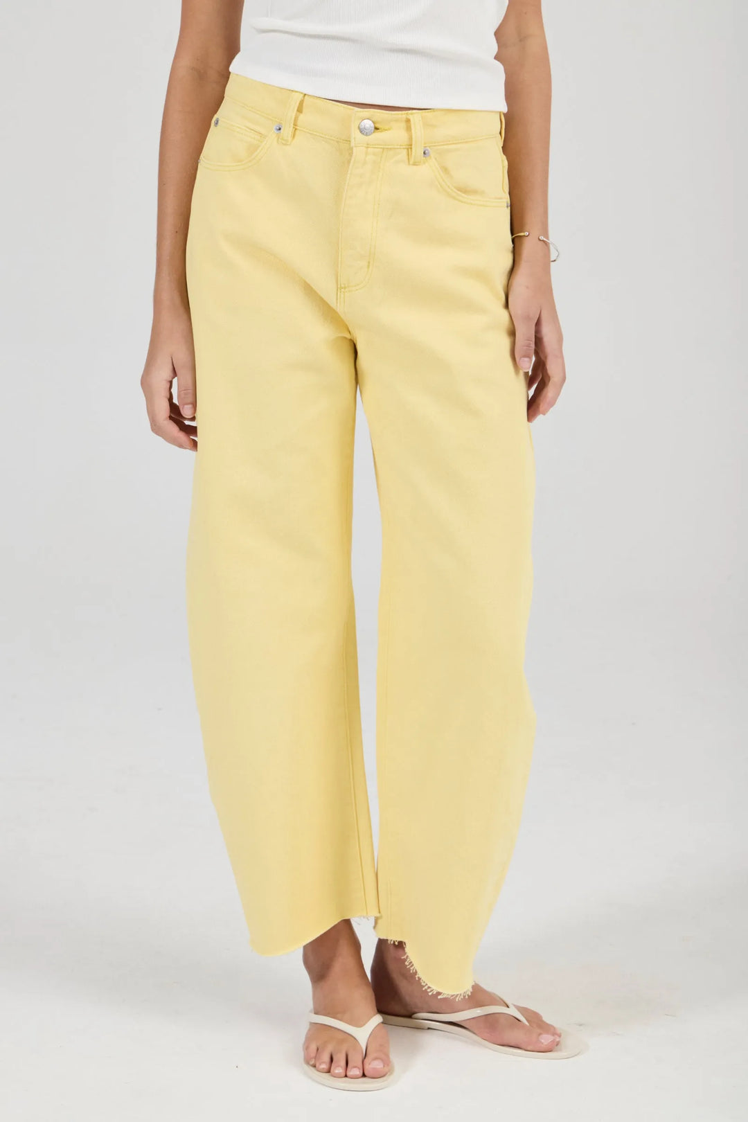 ROLLAS Arc Barrel Jean - Cali Sun
