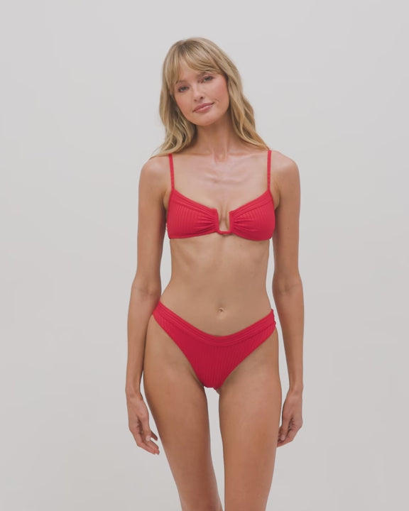 LSPACE Peyton U-Wire Top